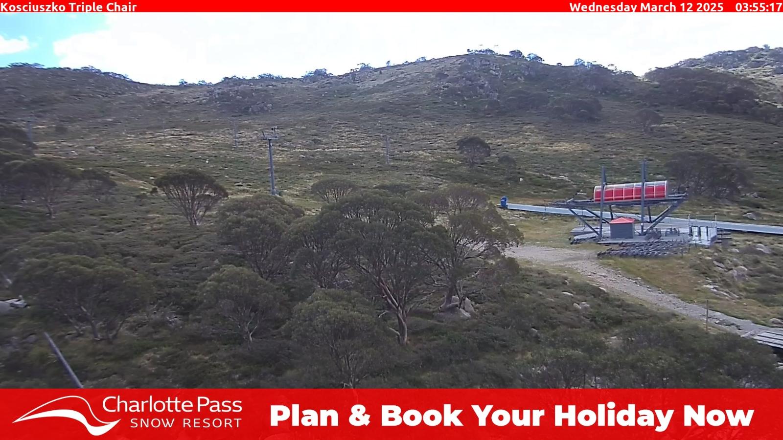 Webcam Charlotte Pass: Kosciuszko triple chair