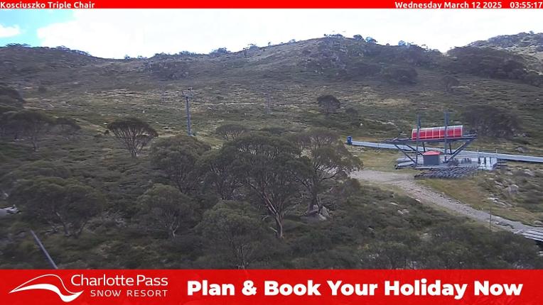 Webcam Charlotte Pass: Kosciuszko triple chair