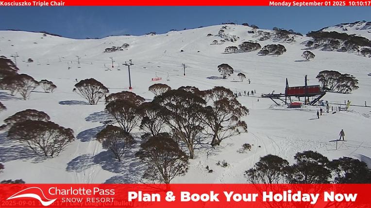 Webcam Charlotte Pass: Kosciuszko triple chair