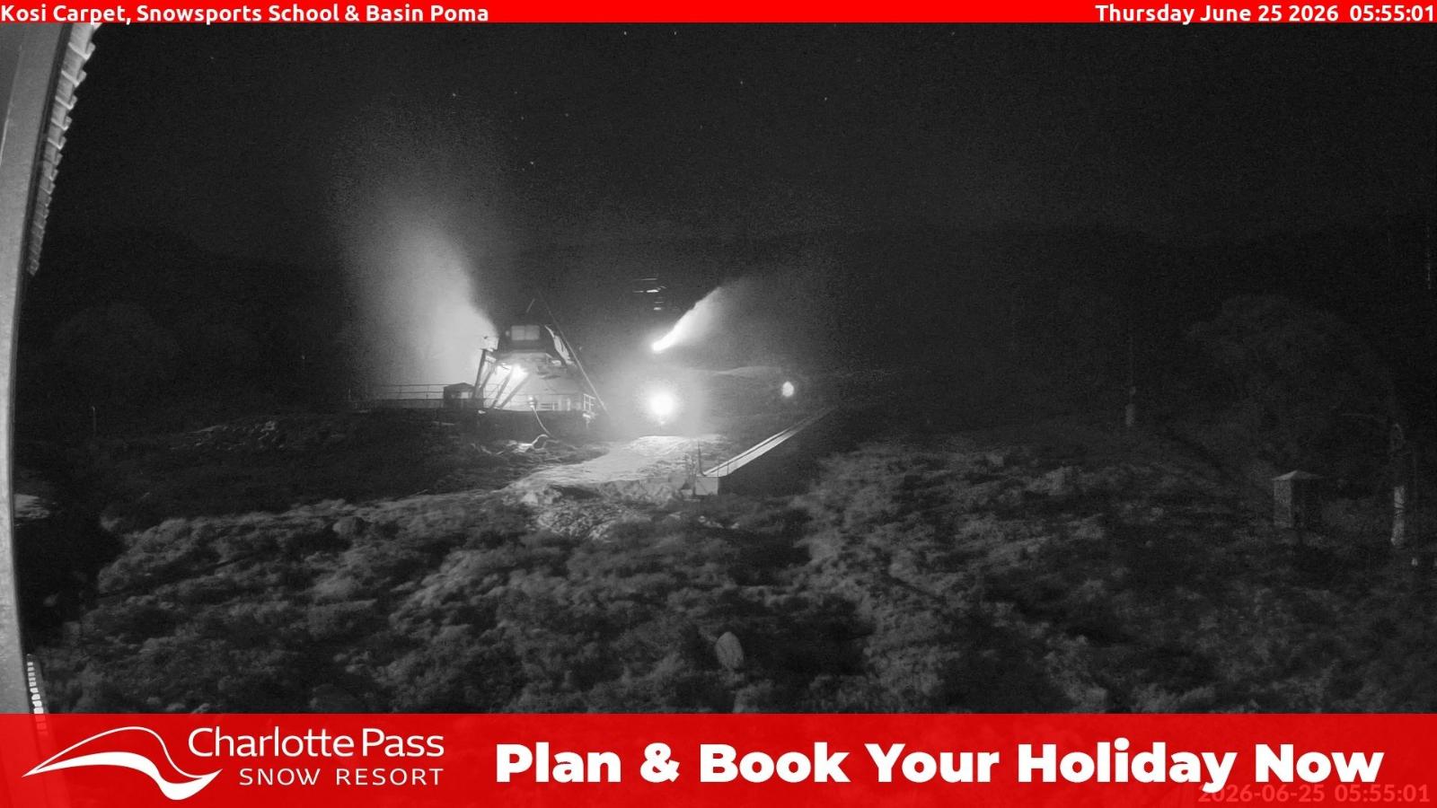 Webcam Charlotte Pass: Kosi carpet