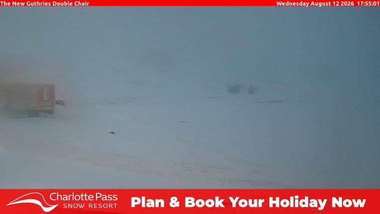 Webcam Charlotte Pass: Mountain Range