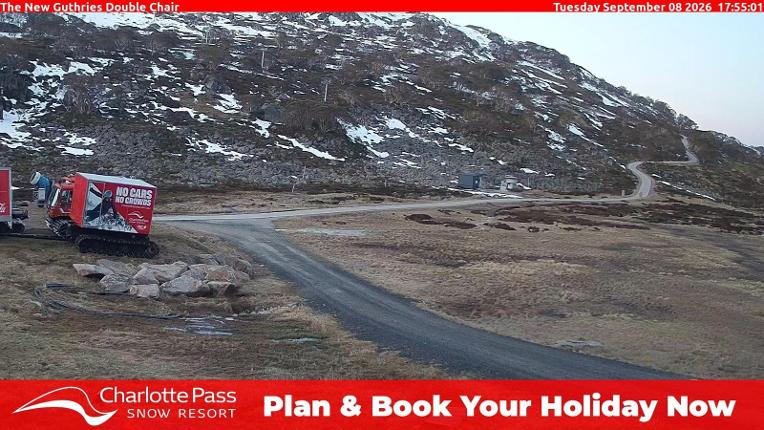 Webcam Charlotte Pass: Mountain Range