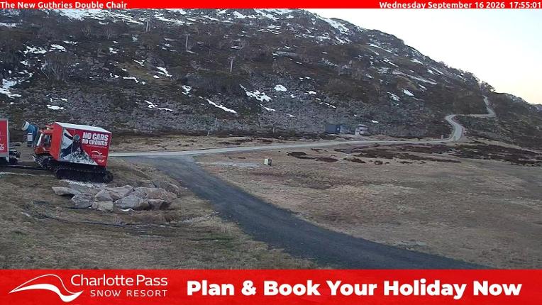 Webcam Charlotte Pass: Mountain Range