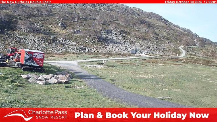 Webcam Charlotte Pass: Mountain Range