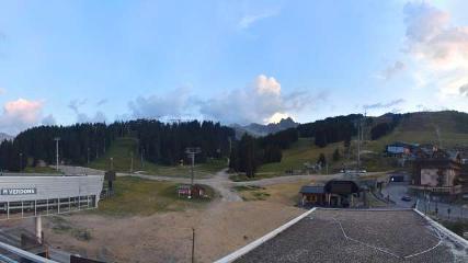 Courchevel: La Croisette (courchevel.com)