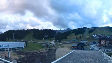 Courchevel: La Croisette (courchevel.com)