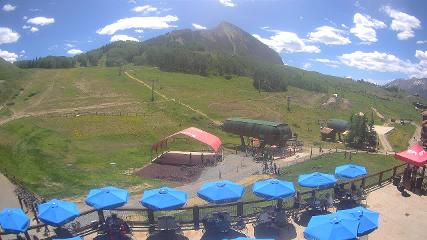 Crested Butte: Base area (skicb.com)