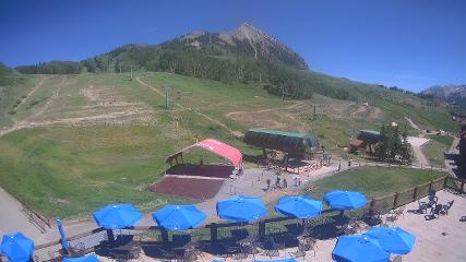 Crested Butte: Base area (skicb.com)