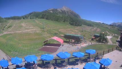 Crested Butte: Base area (skicb.com)
