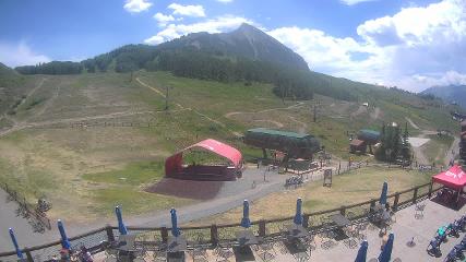 Crested Butte: Base area (skicb.com)