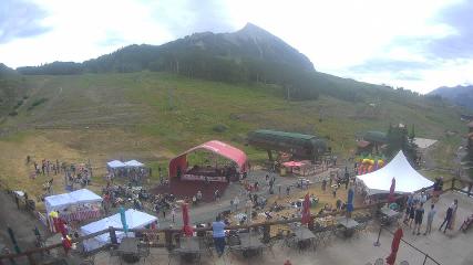 Crested Butte: Base area (skicb.com)