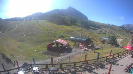 Crested Butte: Base area (skicb.com)
