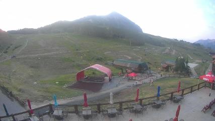 Crested Butte: Base area (skicb.com)