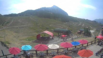 Crested Butte: Base area (skicb.com)
