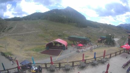 Crested Butte: Base area (skicb.com)
