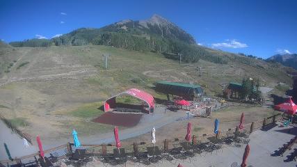 Crested Butte: Base area (skicb.com)