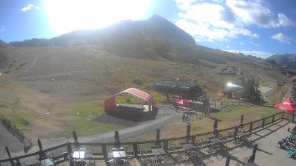 Crested Butte: Base area (skicb.com)