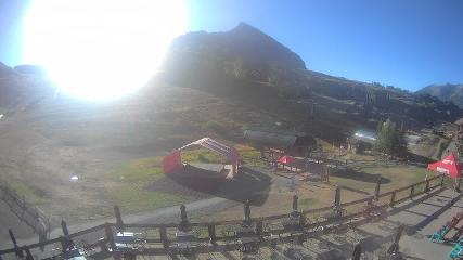 Crested Butte: Base area (skicb.com)