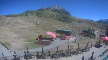 Crested Butte: Base area (skicb.com)