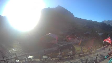 Crested Butte: Base area (skicb.com)