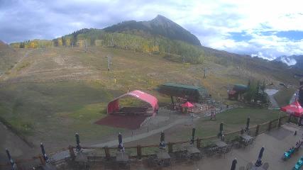 Crested Butte: Base area (skicb.com)