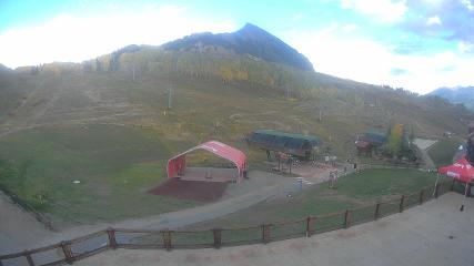 Crested Butte: Base area (skicb.com)