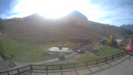 Crested Butte: Base area (skicb.com)