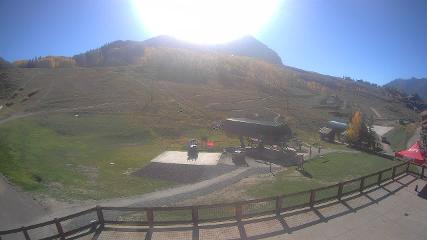 Crested Butte: Base area (skicb.com)