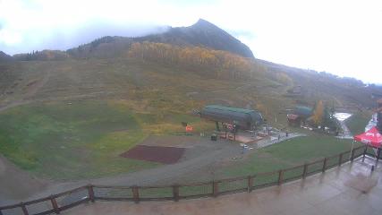 Crested Butte: Base area (skicb.com)