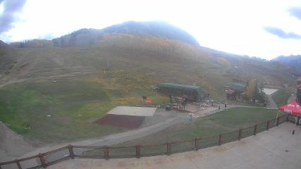 Crested Butte: Base area (skicb.com)