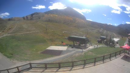 Crested Butte: Base area (skicb.com)
