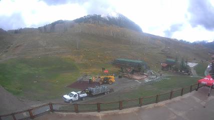 Crested Butte: Base area (skicb.com)