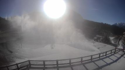 Crested Butte: Base area (skicb.com)