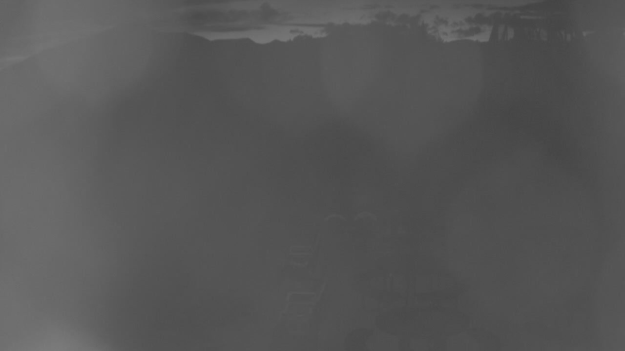 Webcam Crested Butte: Umbrella Bar at Ten Peaks