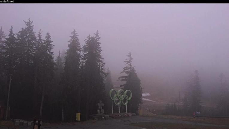 Webcam Cypress Mountain: Olympic Plaza