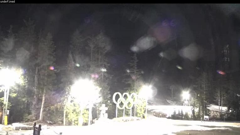 Webcam Cypress Mountain: Olympic Plaza