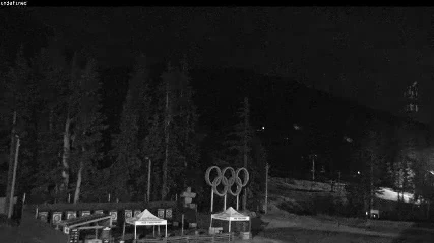 Webcam Cypress Mountain: Olympic Plaza