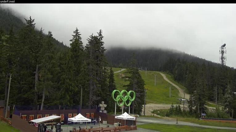 Webcam Cypress Mountain: Olympic Plaza