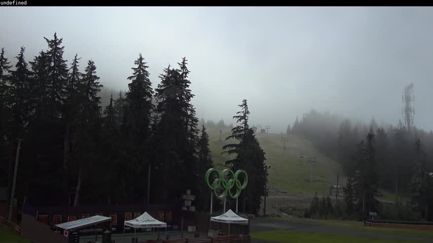 Webcam Cypress Mountain: Olympic Plaza