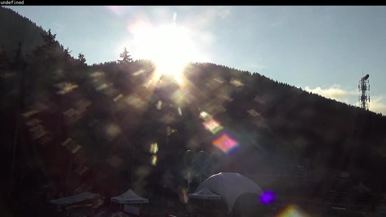 Webcam Cypress Mountain: Olympic Plaza