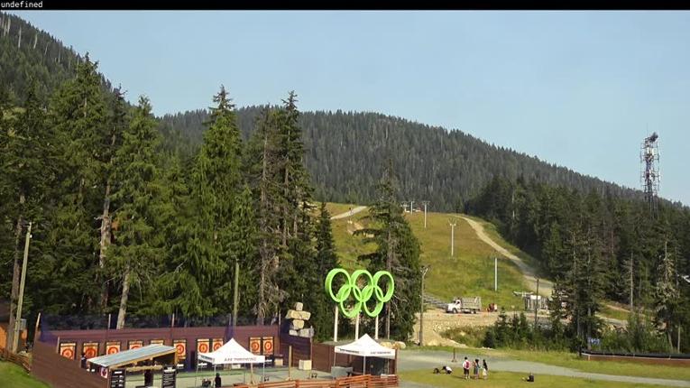Webcam Cypress Mountain: Olympic Plaza