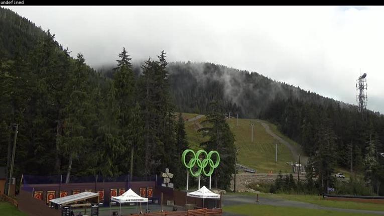 Webcam Cypress Mountain: Olympic Plaza