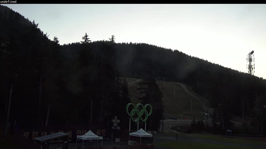 Webcam Cypress Mountain: Olympic Plaza