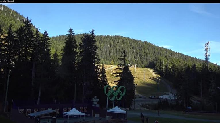 Webcam Cypress Mountain: Olympic Plaza