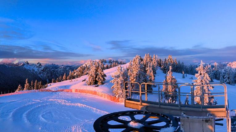 Webcam Cypress Mountain: Top of Ski Chair