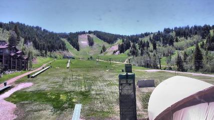 Deer Valley: Snow park lodge (deervalley.com)