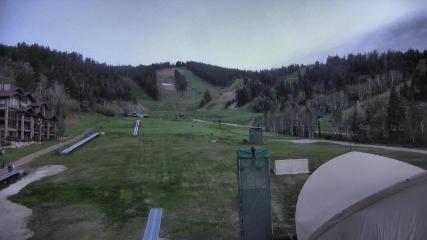 Deer Valley: Snow park lodge (deervalley.com)