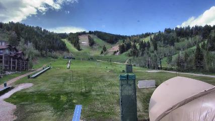 Deer Valley: Snow park lodge (deervalley.com)