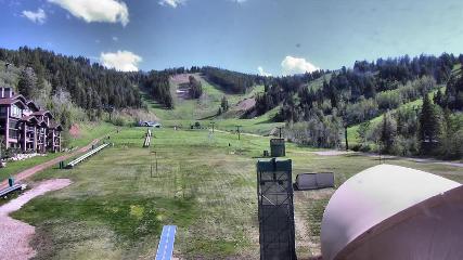 Deer Valley: Snow park lodge (deervalley.com)