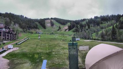 Deer Valley: Snow park lodge (deervalley.com)